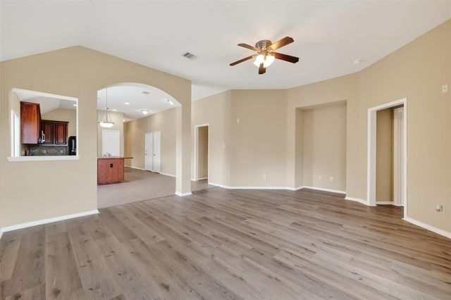 2114 Thorn Berry Creek Lane, Katy, TX 77449