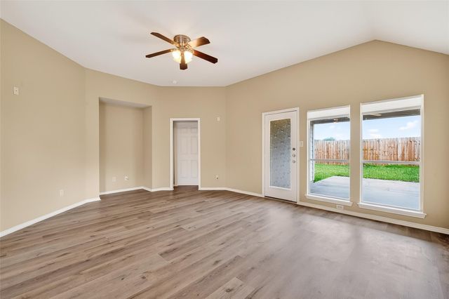 2114 Thorn Berry Creek Lane, Katy, TX 77449