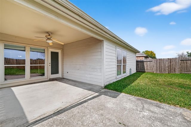 2114 Thorn Berry Creek Lane, Katy, TX 77449