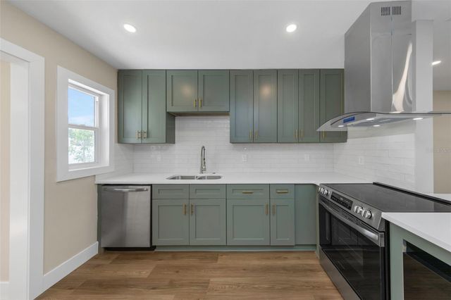 8017 31ST AVENUE N, St Petersburg, FL 33710