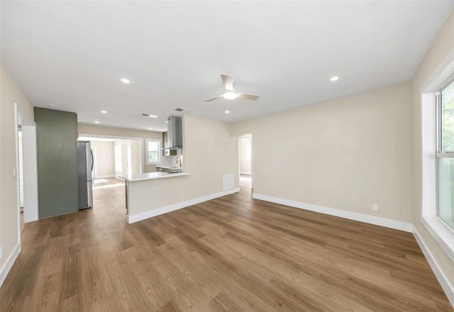 8017 31ST AVENUE N, St Petersburg, FL 33710