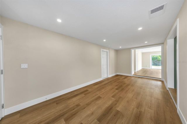 8017 31ST AVENUE N, St Petersburg, FL 33710