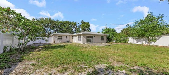 8017 31ST AVENUE N, St Petersburg, FL 33710