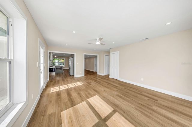 8017 31ST AVENUE N, St Petersburg, FL 33710