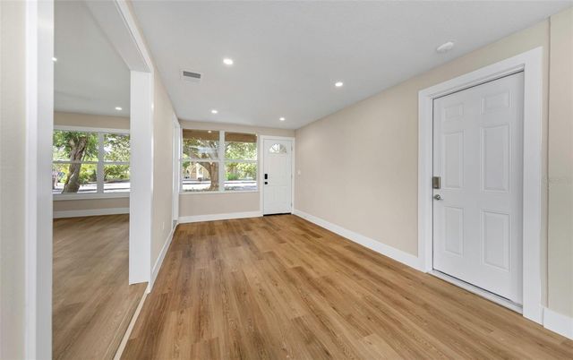 8017 31ST AVENUE N, St Petersburg, FL 33710