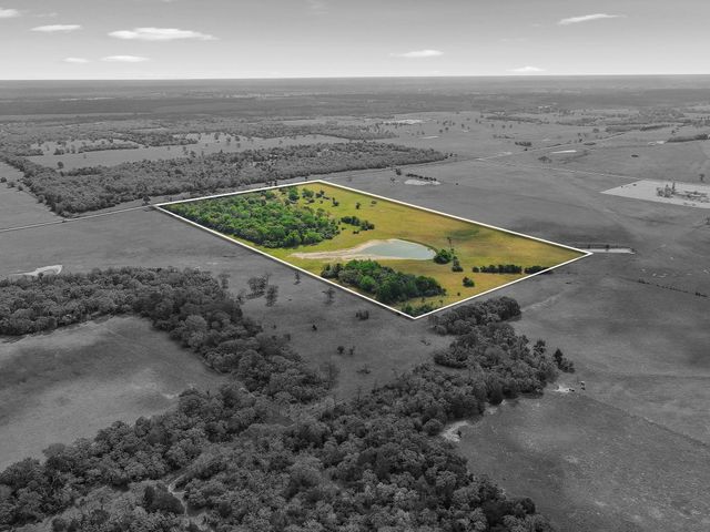 3669 County Road 326, Lexington, TX 78947