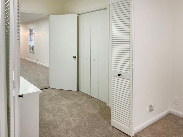 203 Old Angleton Road, Lake Jackson, TX 77566