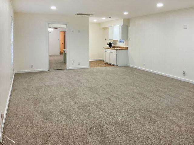 203 Old Angleton Road, Lake Jackson, TX 77566