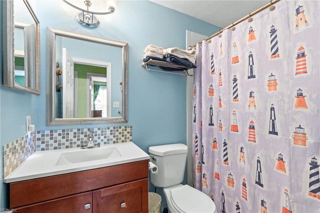 1956 Stillwood LN, Virginia Beach, VA 23456
