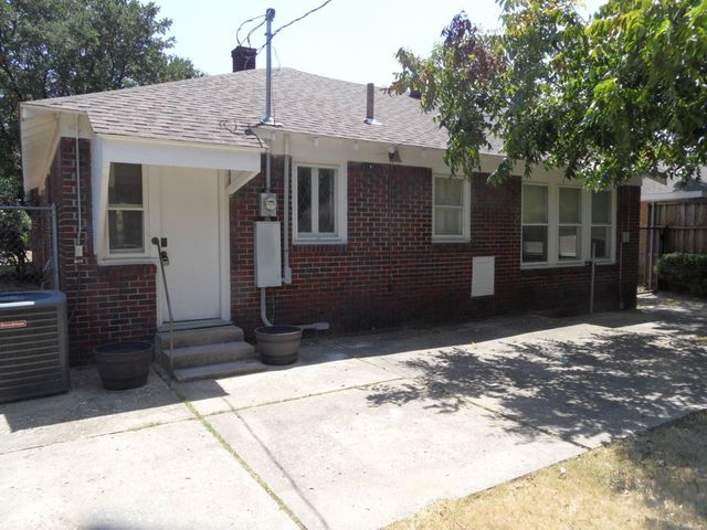 1523 Hollywood Avenue, Dallas, TX 75208