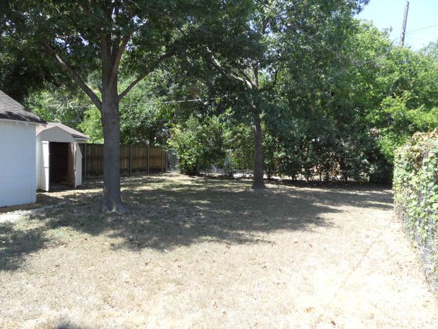 1523 Hollywood Avenue, Dallas, TX 75208