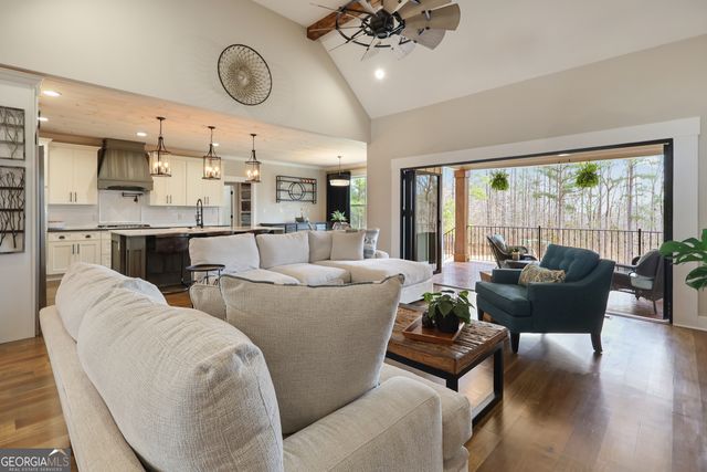 109 River Forest Drive, Forsyth, GA 31029