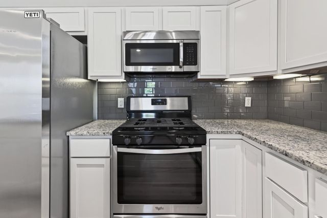 2204 E 13th ST A, Austin, TX 78702