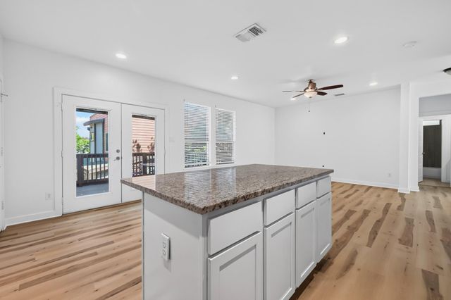 2204 E 13th ST A, Austin, TX 78702