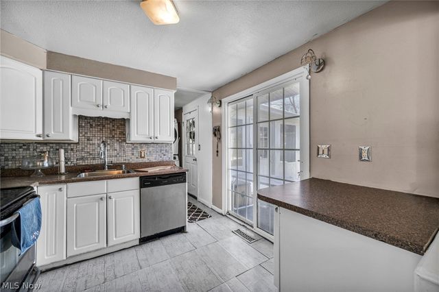 9148 Coventry Drive, Northfield, OH 44067
