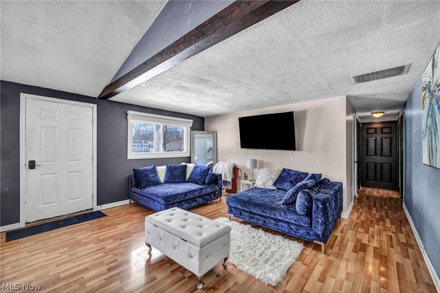 9148 Coventry Drive, Northfield, OH 44067