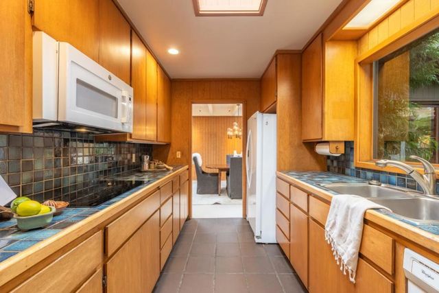 46 Middle Canyon Road, Carmel Valley, CA 93924