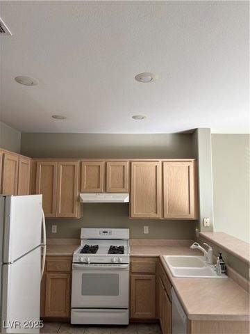 1882 Redwood Valley Street, Henderson, NV 89052