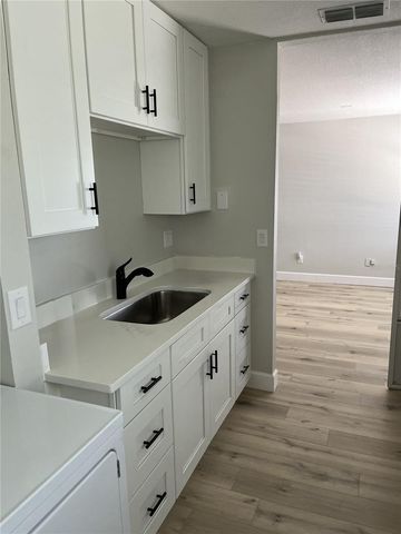 24862 US HIGHWAY 19 N 1602, Clearwater, FL 33763