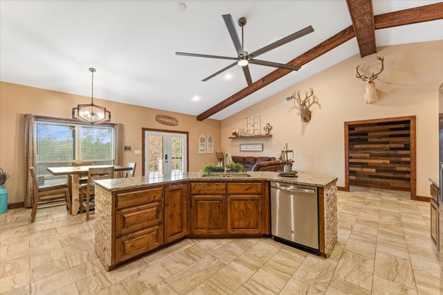 114 Fm 3179 Road, Huntsville, TX 77340