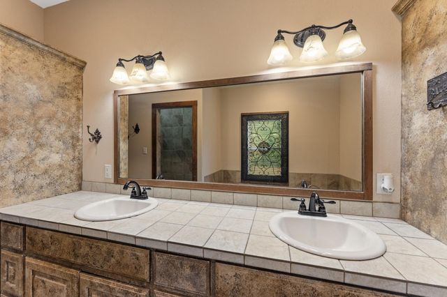 114 Fm 3179 Road, Huntsville, TX 77340