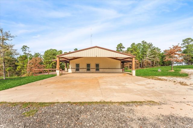 114 Fm 3179 Road, Huntsville, TX 77340