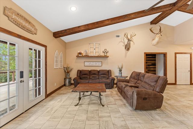 114 Fm 3179 Road, Huntsville, TX 77340