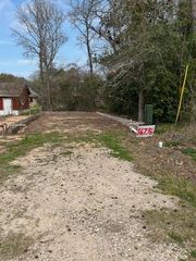 16736 E Ivanhoe, Montgomery, TX 77316