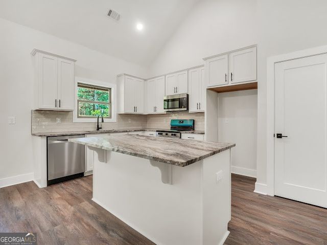 206 McKneely Road, Milner, GA 30257