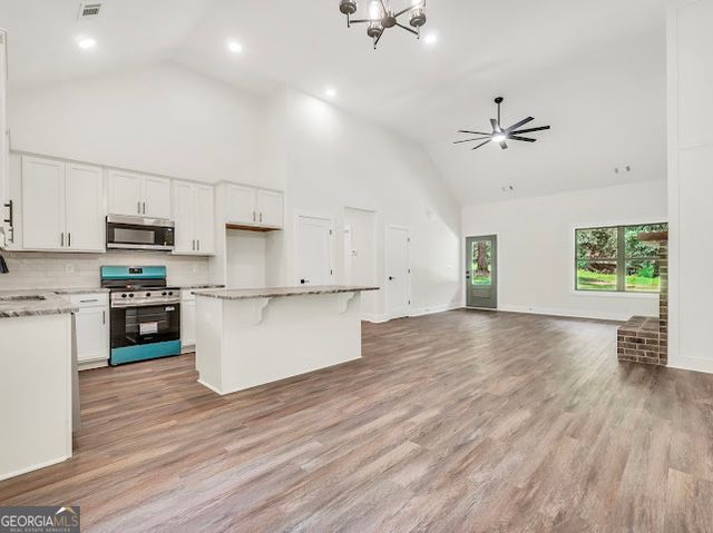 206 McKneely Road, Milner, GA 30257