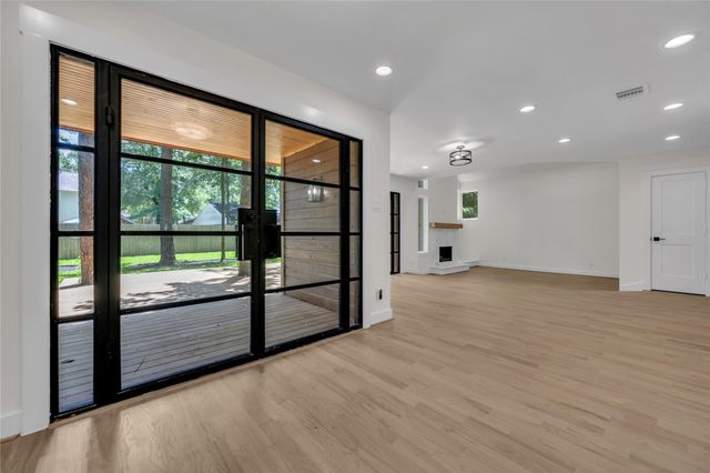 35 Gannet Hollow Place, The Woodlands, TX 77381