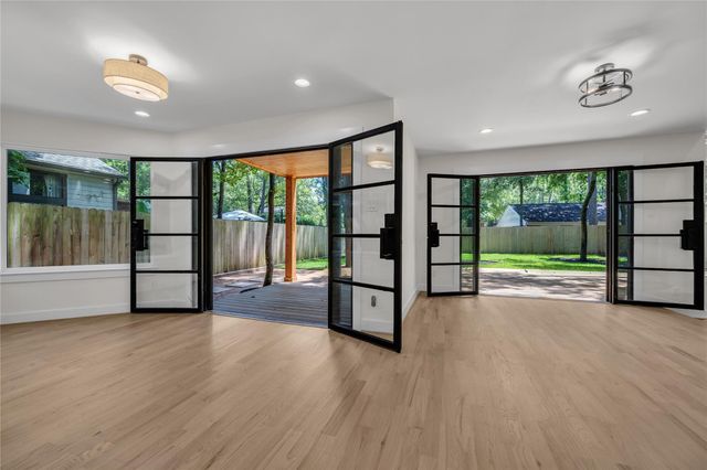 35 Gannet Hollow Place, The Woodlands, TX 77381