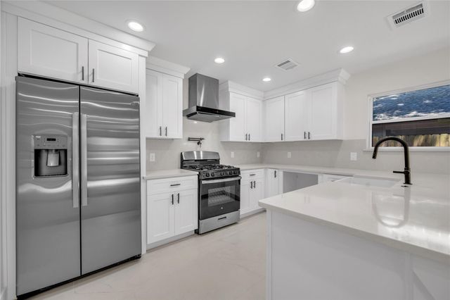 35 Gannet Hollow Place, The Woodlands, TX 77381
