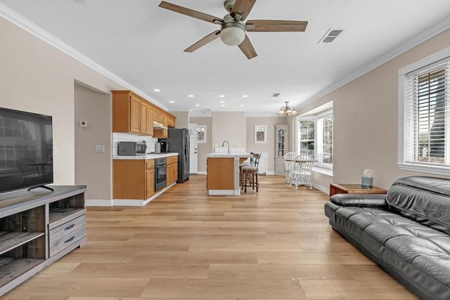 10833 Glenhaven Way, Rancho Cordova, CA 95670