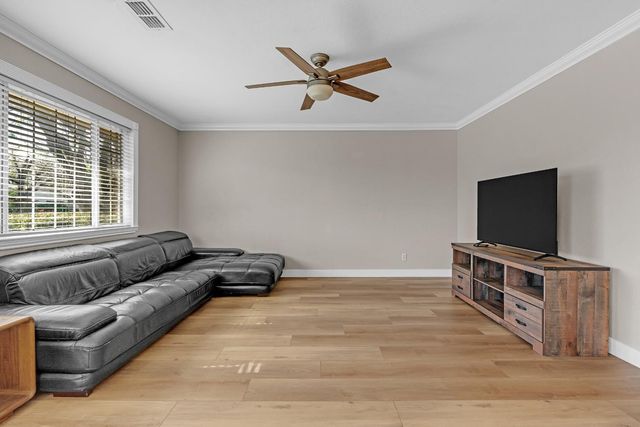 10833 Glenhaven Way, Rancho Cordova, CA 95670