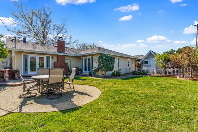 10833 Glenhaven Way, Rancho Cordova, CA 95670