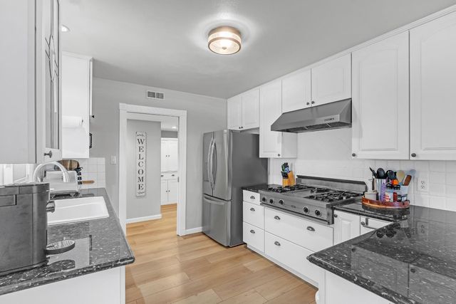 10833 Glenhaven Way, Rancho Cordova, CA 95670