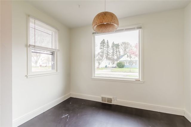 345 Colebourne Rd, Rochester, NY 14609