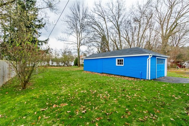 345 Colebourne Rd, Rochester, NY 14609
