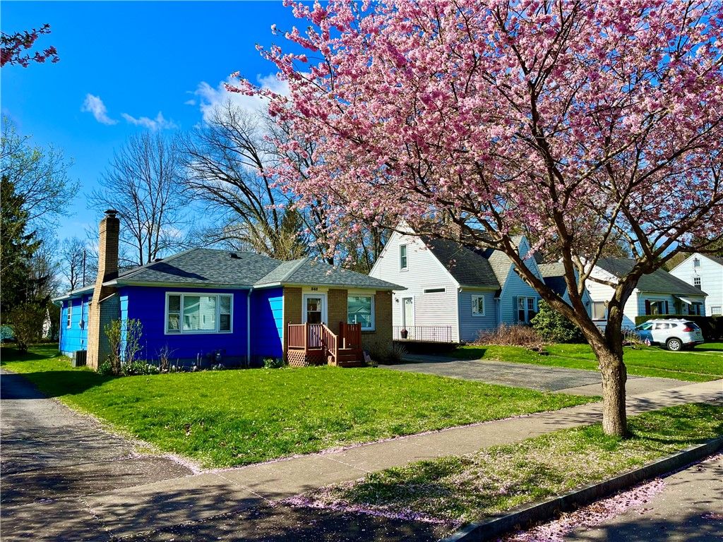 345 Colebourne Rd, Rochester, NY 14609