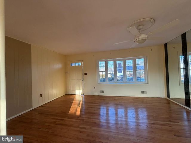 2107 WEBER DR, District Heights, MD 20747