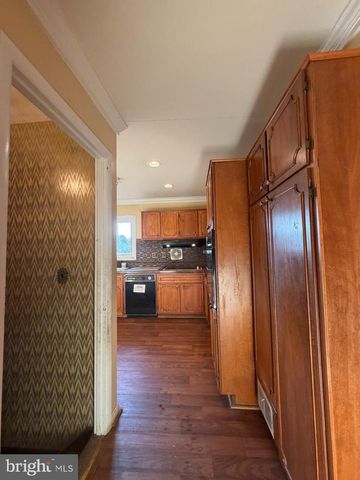 2107 WEBER DR, District Heights, MD 20747