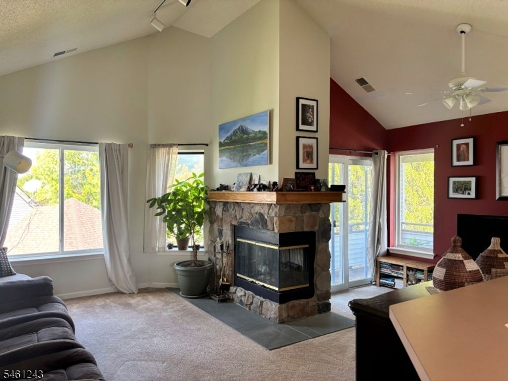 29 Harker Hill Dr, Hardyston Twp., NJ 07419 — exterior