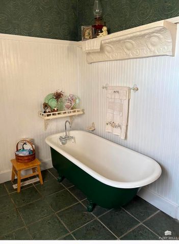 506 S Campbell Street, Abilene, KS 67410