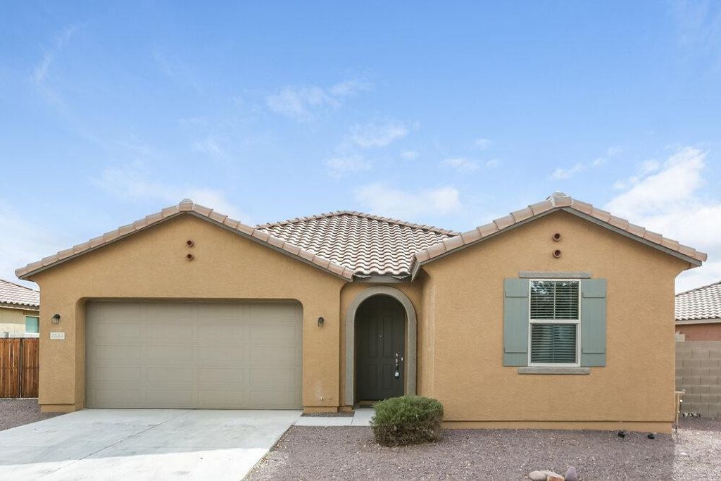 7543 W Darrel Road, Laveen, AZ 85339