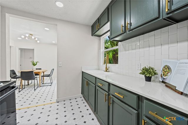 808 N 8th Street, Temple, TX 76501