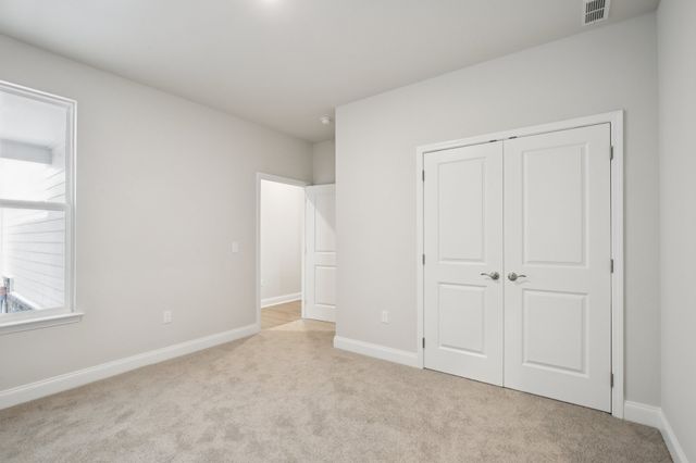 400 W Stonehaus Crossing, Antioch, TN 37013