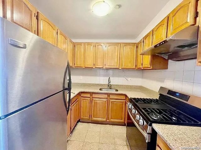 41-38 66th Street 2B, Woodside, NY 11377