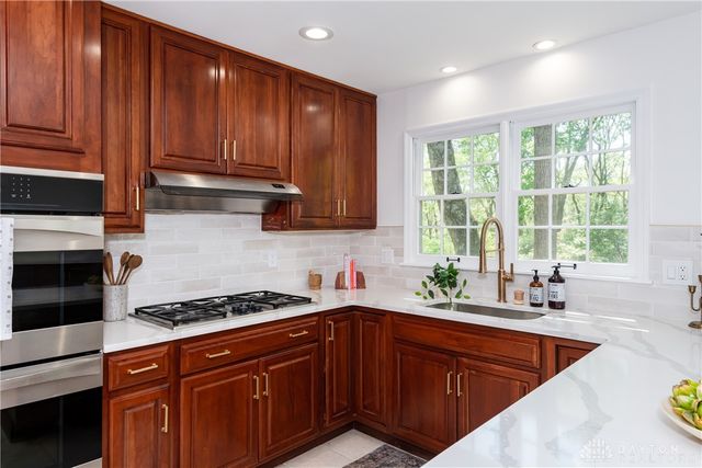 6013 Gothic Place, Washington Twp, OH 45459