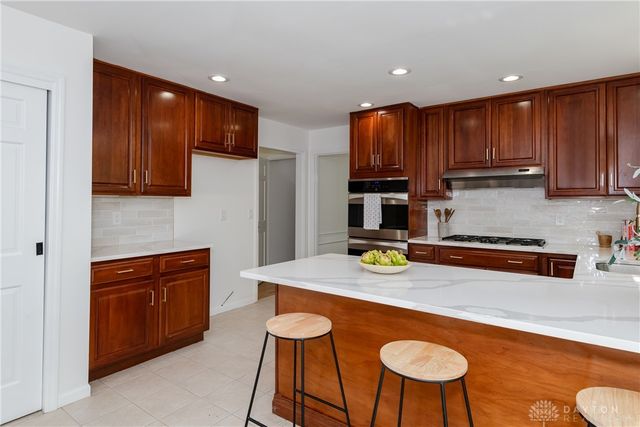 6013 Gothic Place, Washington Twp, OH 45459